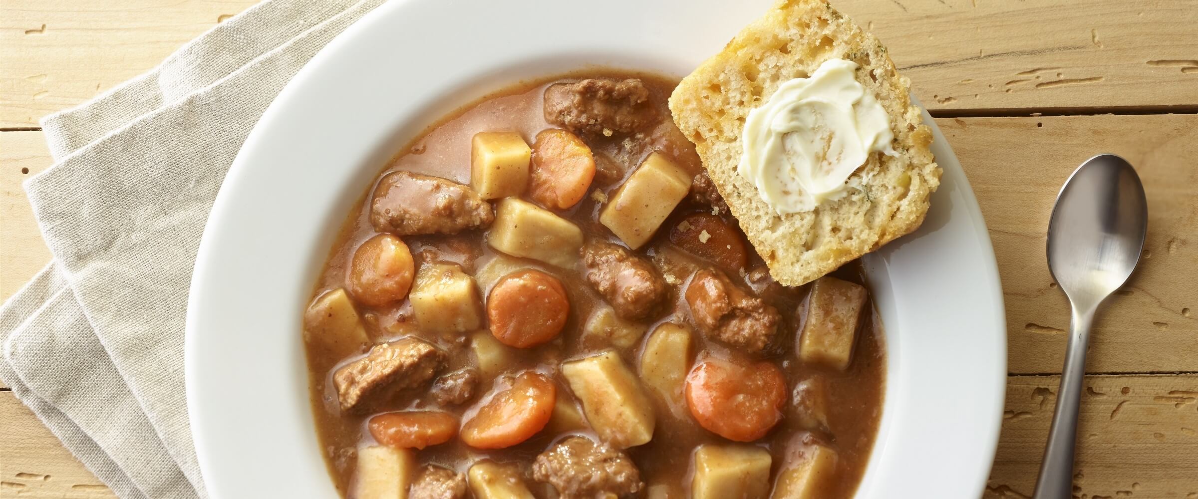 Beef stew with buttered beer bread