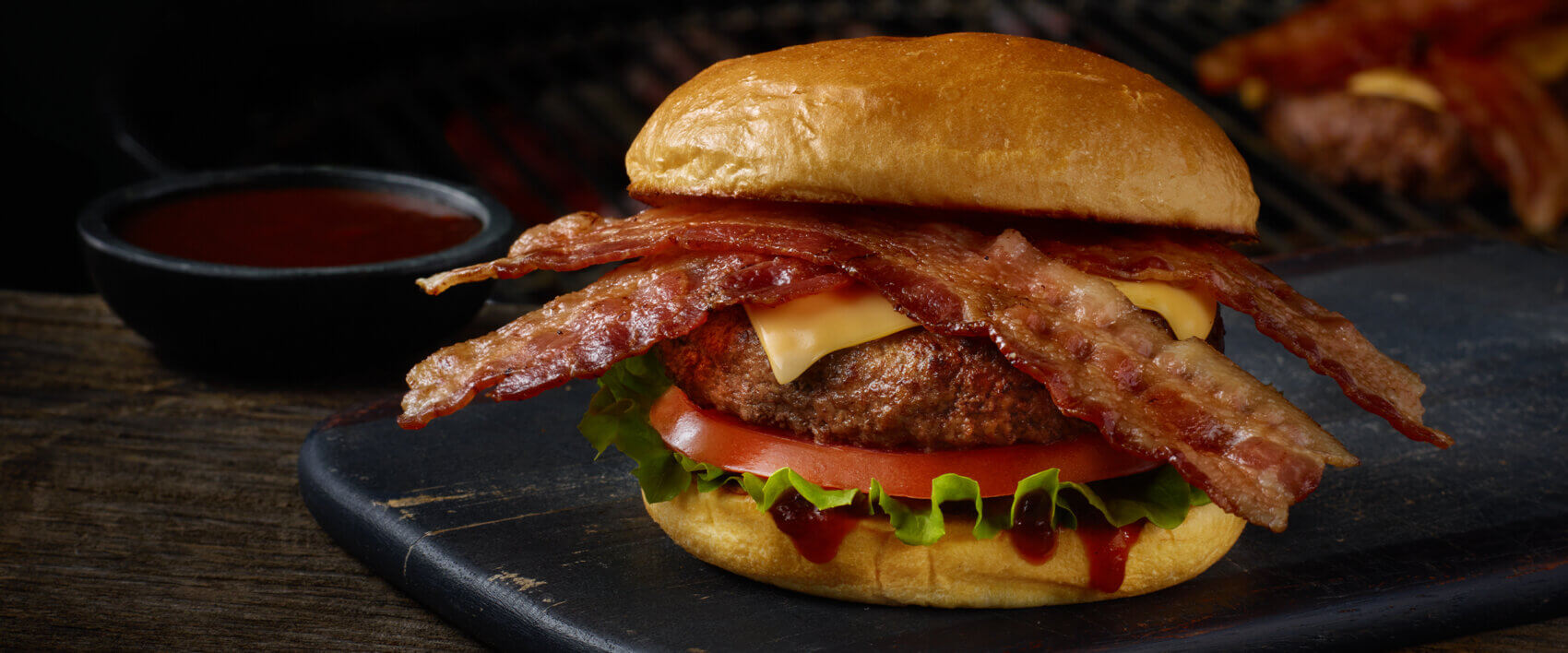 Barbeque Bacon Cheeseburger - HORMEL® BLACK LABEL® Bacon