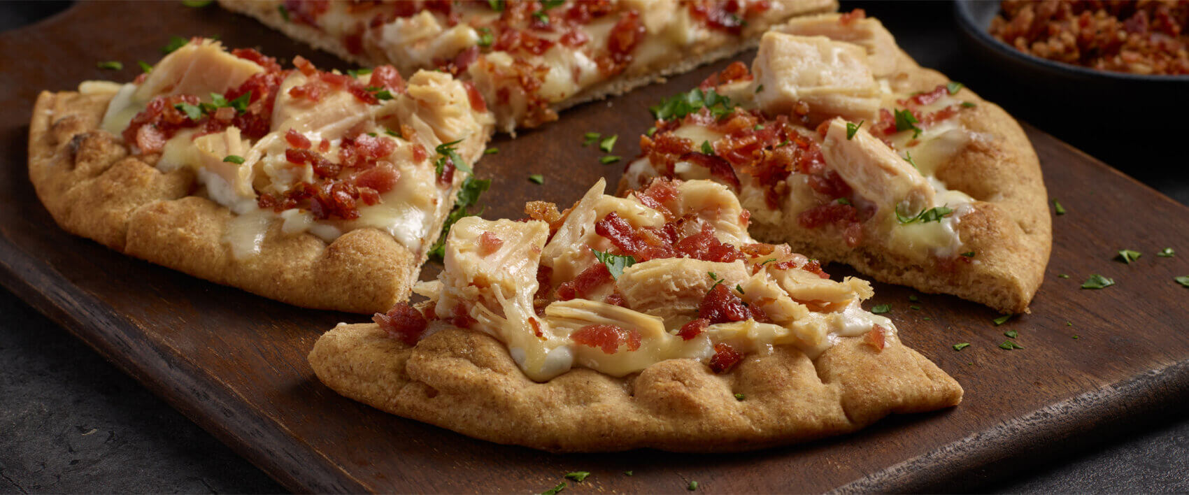 Chicken Bacon Ranch Flatbread Pizza - HORMEL® BLACK LABEL® Bacon