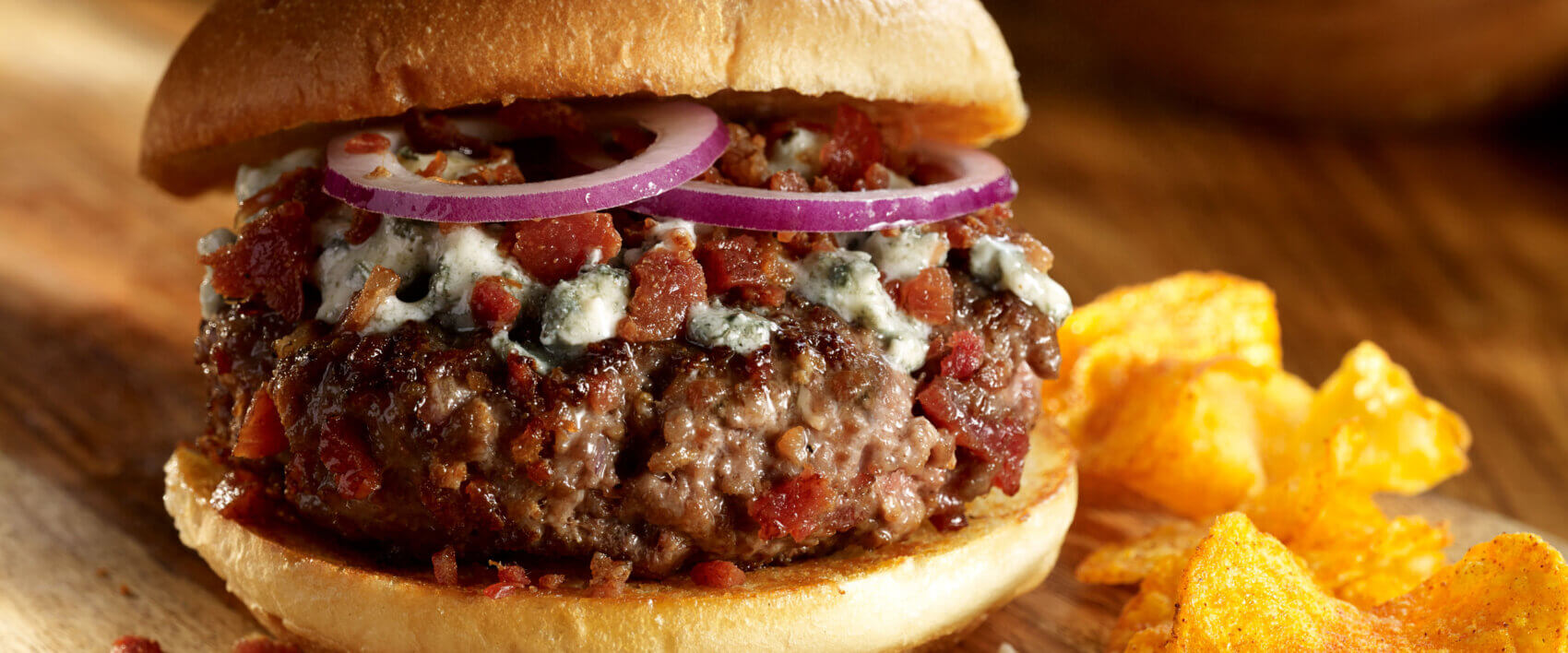 Bacon Blue Cheese Burger - HORMEL® BLACK LABEL® Bacon