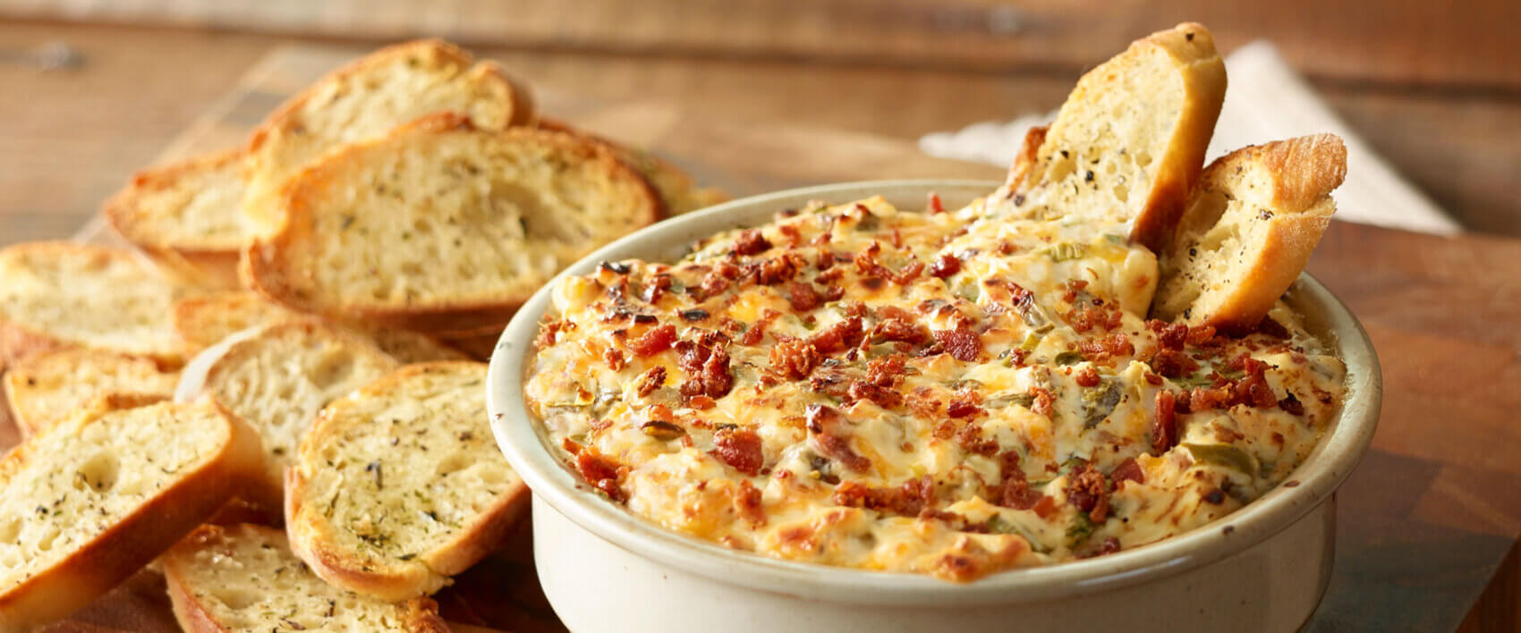 JalapenoBacon Popper Dip HORMEL® BLACK LABEL® Bacon