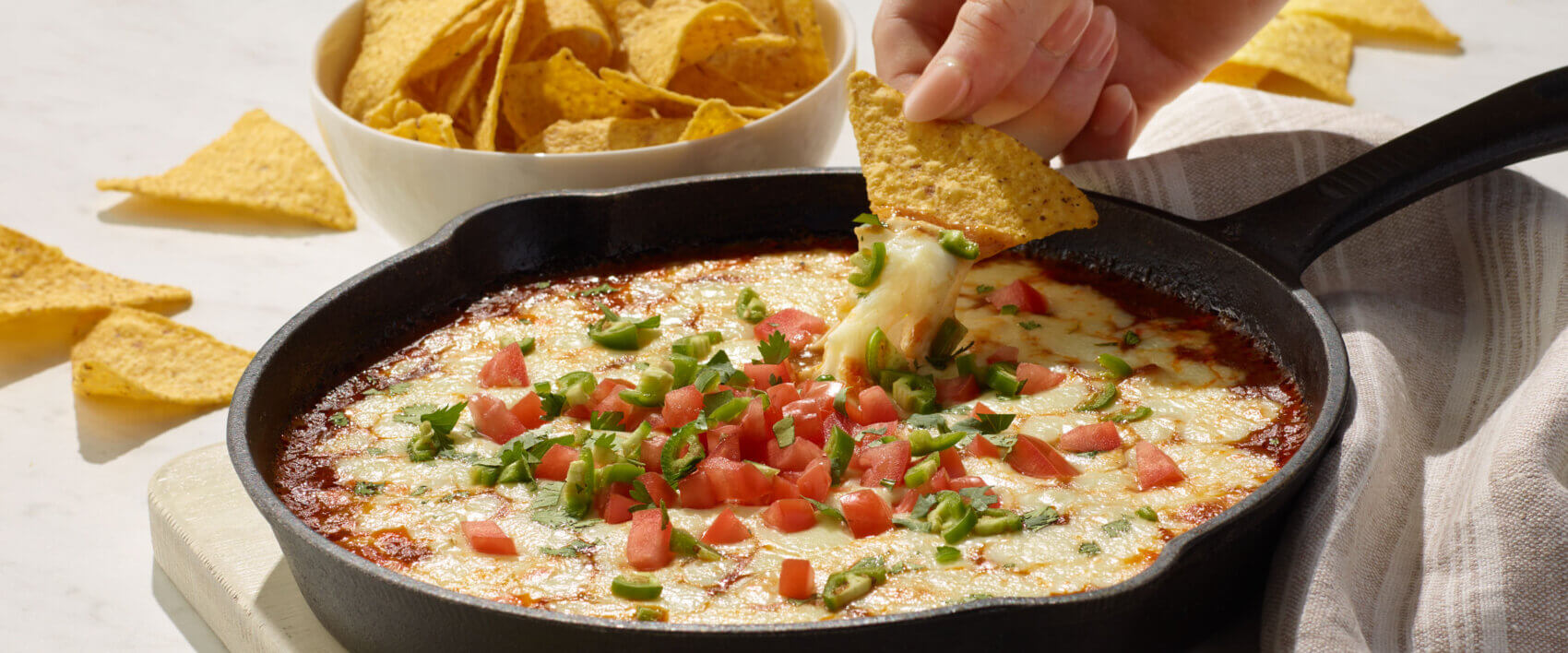 Queso Flameado Dip - HORMEL® Chili