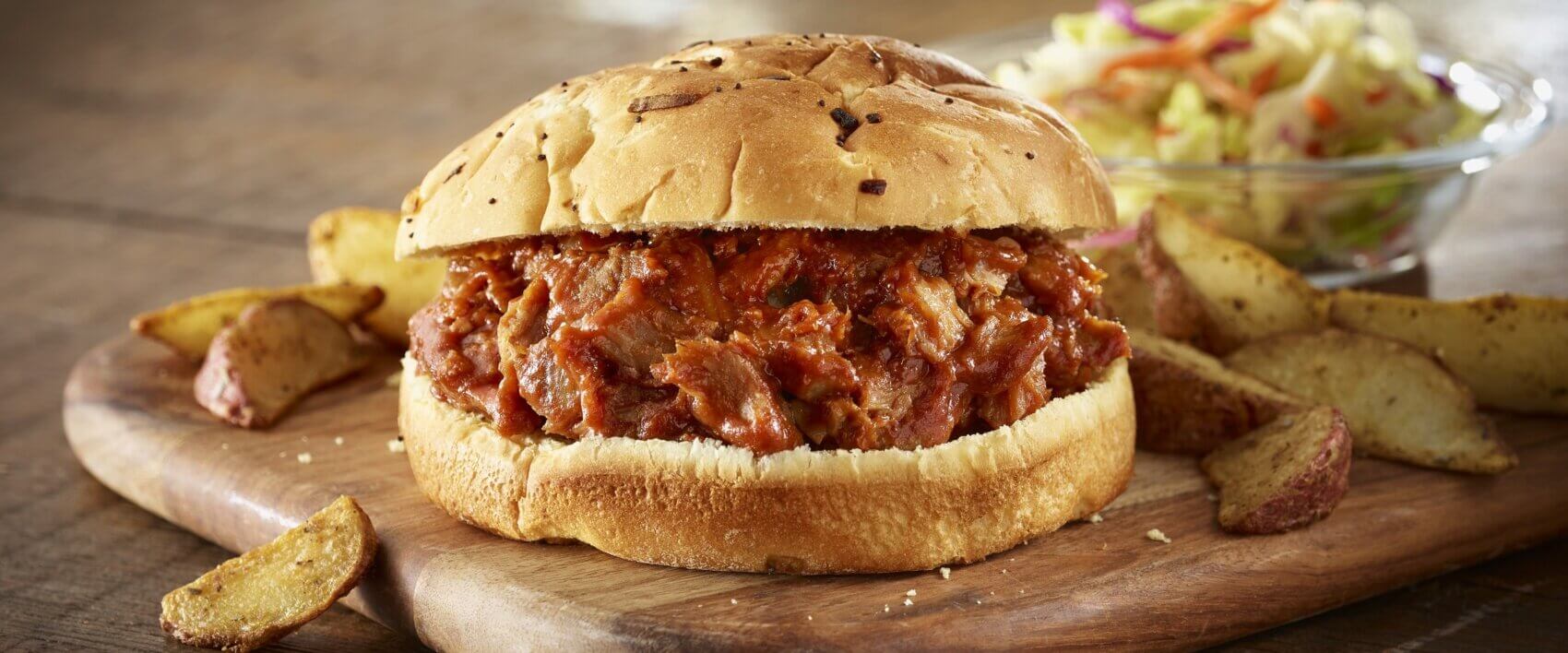 BBQ Sandwich and Potato Wedges - LLOYD’S® barbeque