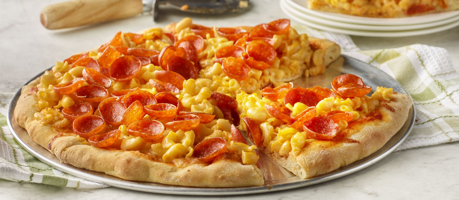 Mac N Cheese Pizza