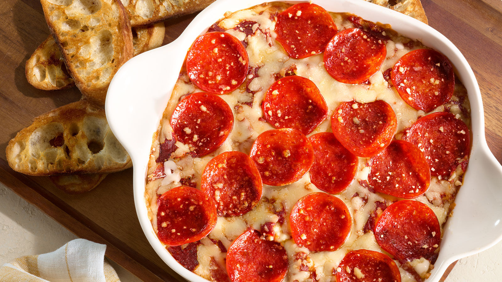 Pepperoni pizza dip