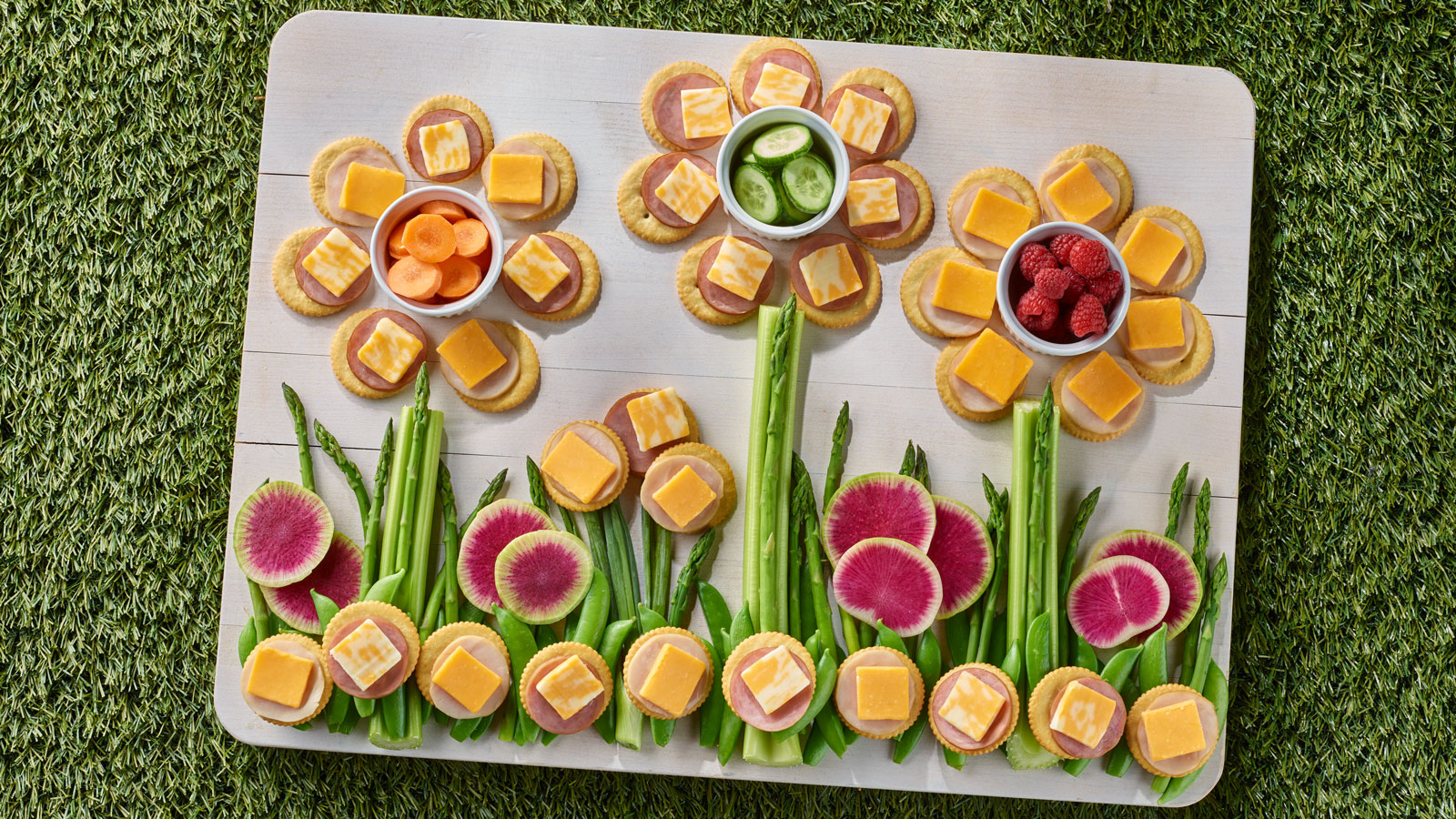A snacking board displayed to look like flowers